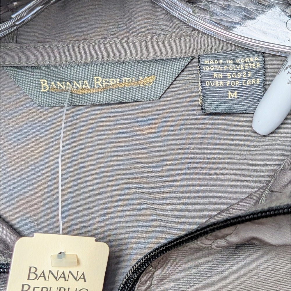 Vintage Banana Republic Jacket Minimalist Zip Tech Windbreaker Pouch 2000 NWT M - Picture 8 of 14